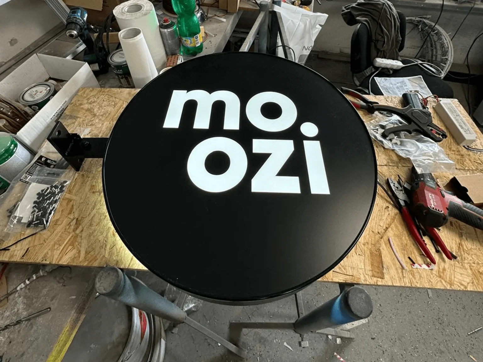 Svetelné výstrčky