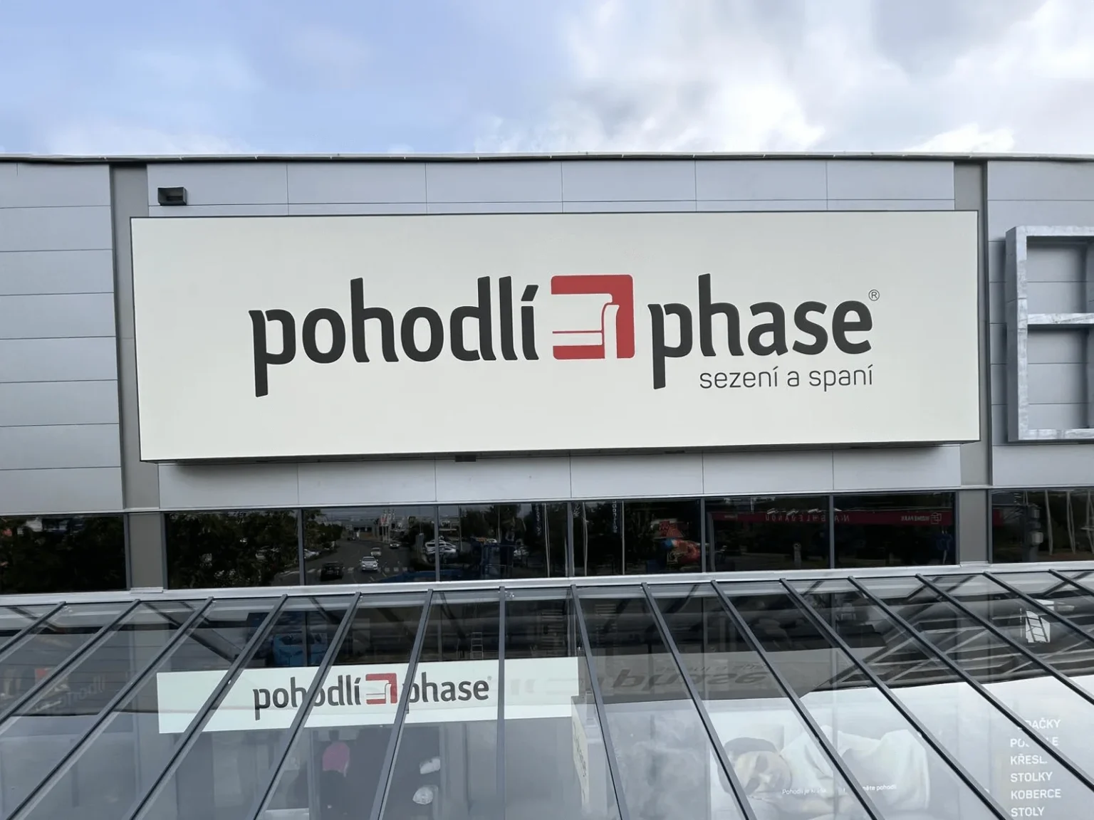 svetelny box plachta led osvetlenie reklamna plocha interier prevadzka invia velkaplocha